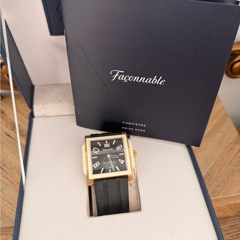 Façonnable lounge Gold and Black Square Watch
